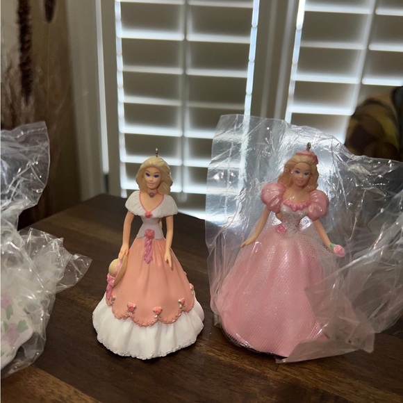 Hallmark Barbie Ornaments Vintage - Picture 3 of 5